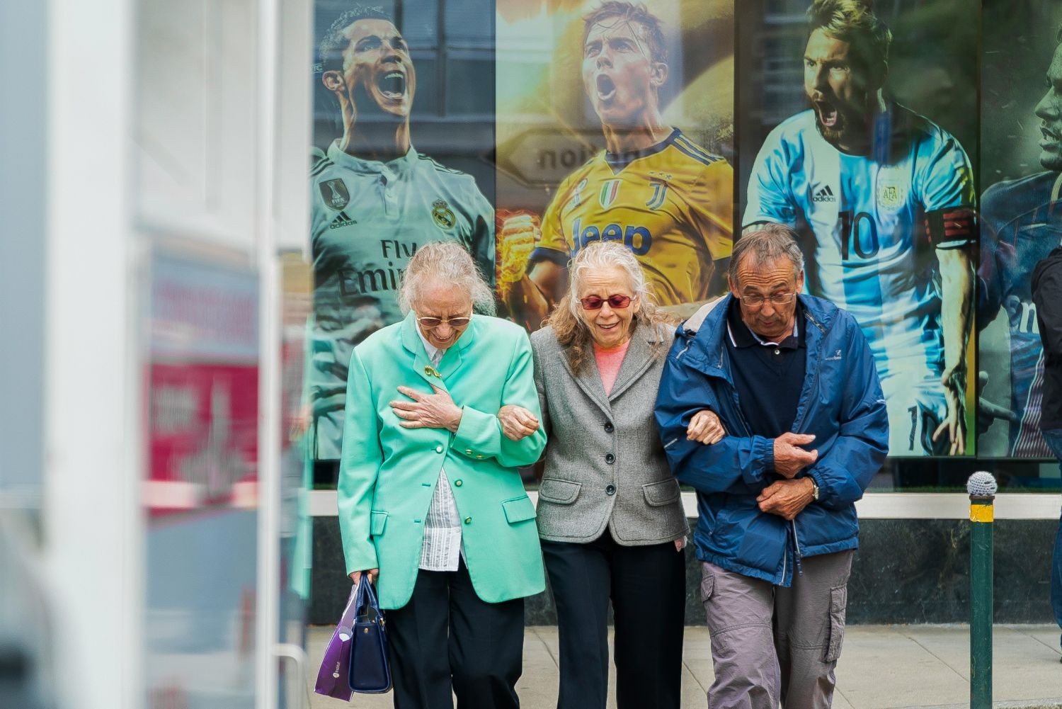 Paus: “Conflicten tussen generaties zijn een misvatting”